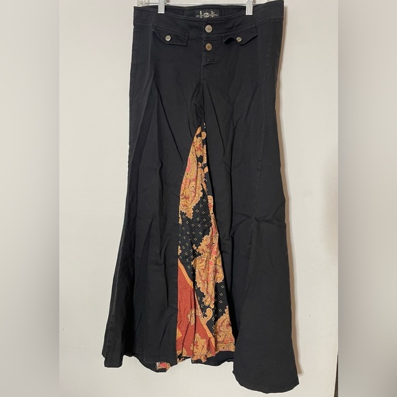 Vtg Lei Black A-Line Skirt with Orange Pattern - Picture 3 of 9